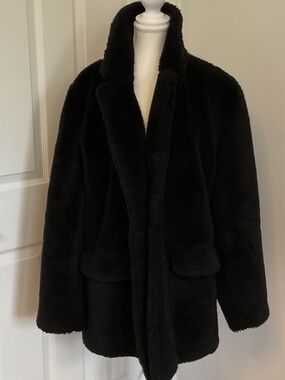 🤩J.  Crew Faux Fur Teddy Black Coat - size XL